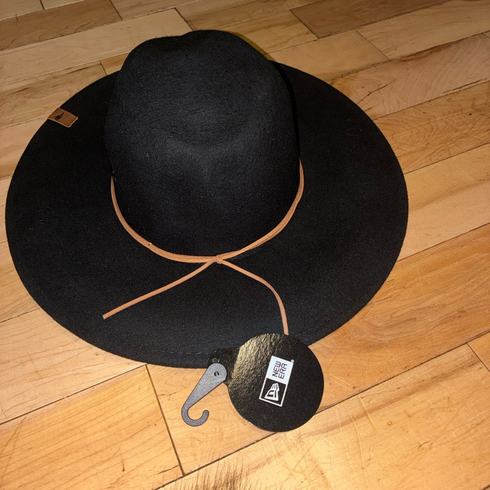 New Era Black Wide Brim Hat with Gray Band